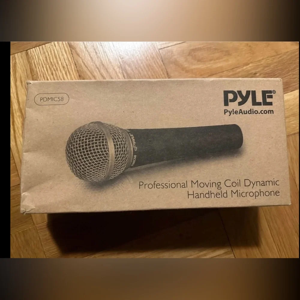 Pyle Dynamic Vocal Microphone